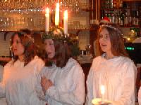 Santa Lucia - vorweihnachtliche Prozession im schwedischen Nyk�ping